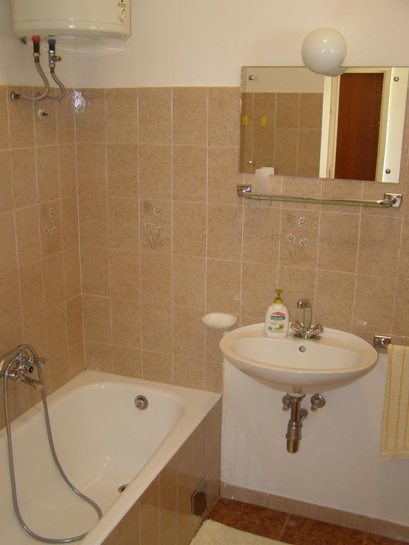 Apartment Marija Brbinj Esterno foto